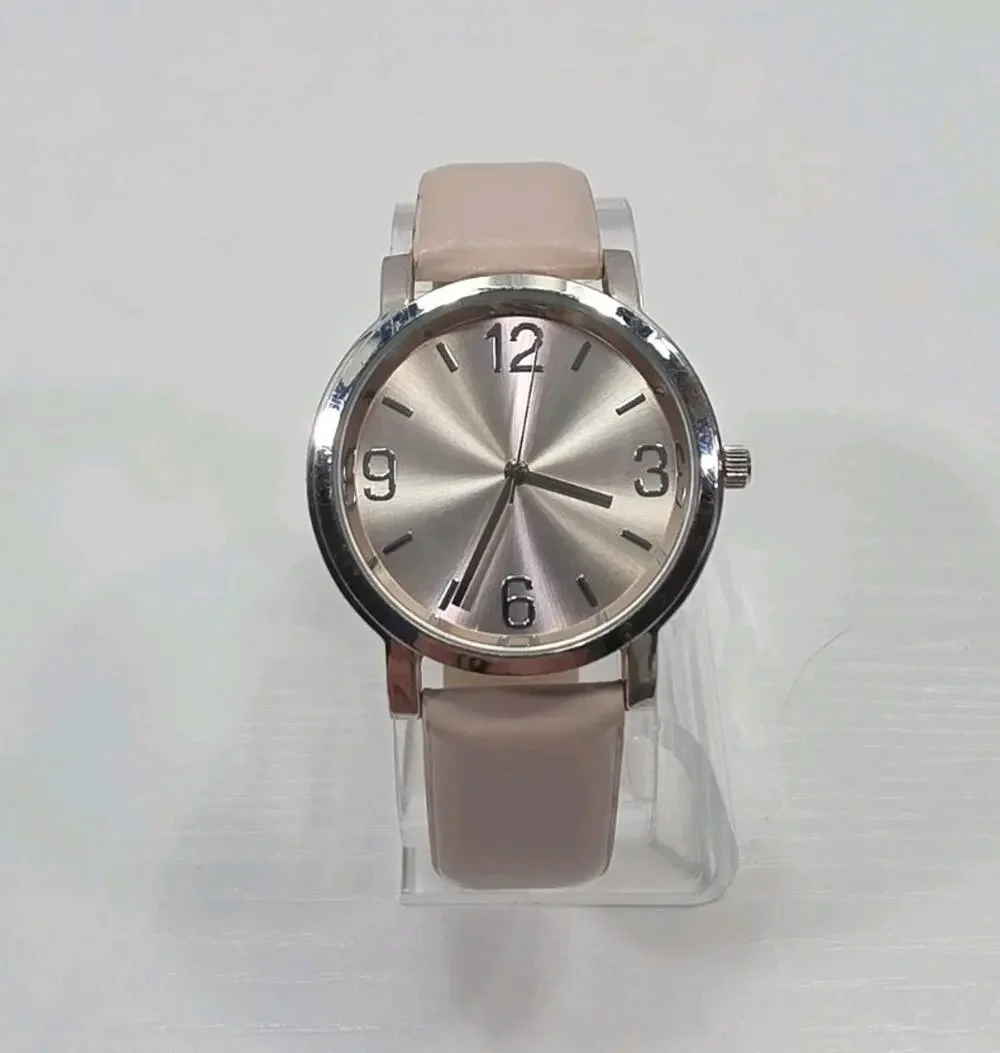 Women's Silver Tone Analog Watch Pink Blush Buckle Band New Battery W275